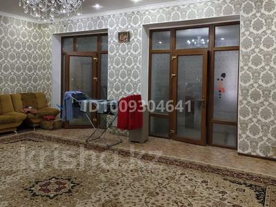3-бөлмелі пәтер · 104 м² · 1 қабат, Каркаралы 13/1, бағасы: 20 млн ₸ в Уральске
