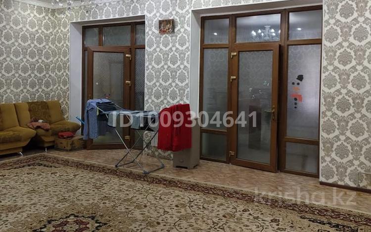 3-бөлмелі пәтер · 104 м² · 1 қабат, Каркаралы 13/1, бағасы: 20 млн ₸ в Уральске — фото 12