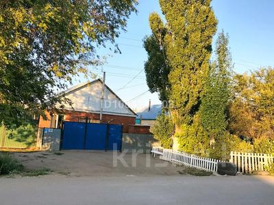 Отдельный дом · 4 комнаты · 135 м² · 3 сот., Турксиб 47 — 15 школ за 14 млн ₸ в Актобе, мкр Гормолзавод