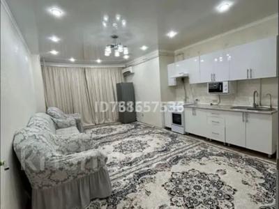 3-бөлмелі пәтер · 68 м² · 1/6 қабат, 33-й мкр 30 — 1 этажда орналасқан. Үйдің қасында Дина гипермаркет, мектеп, балабақша, мешіт, арена, дәріхана бәрі бар., бағасы: 15 млн ₸ в Актау