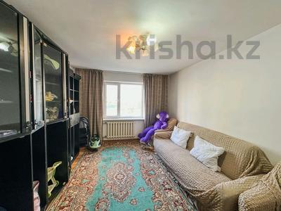 Продажа квартир в Жетысу обл.: 2-комнатная квартира · 62 м² · 2/5 этаж, болашак 41 за 20 млн 〒 2-комнатная квартира · 62 м² · 2/5 этаж, болашак 41 за 20 млн 〒 в Талдыкоргане, мкр Болашак