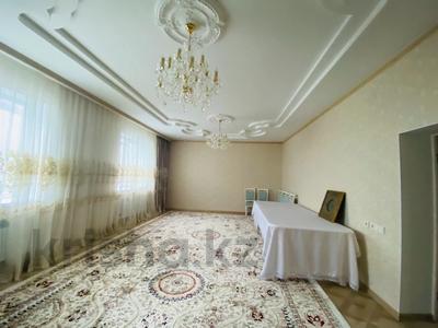 Отдельный дом · 5 комнат · 200 м² · 12 сот., Зарослый за 36 млн ₸ в Атырауской обл.
