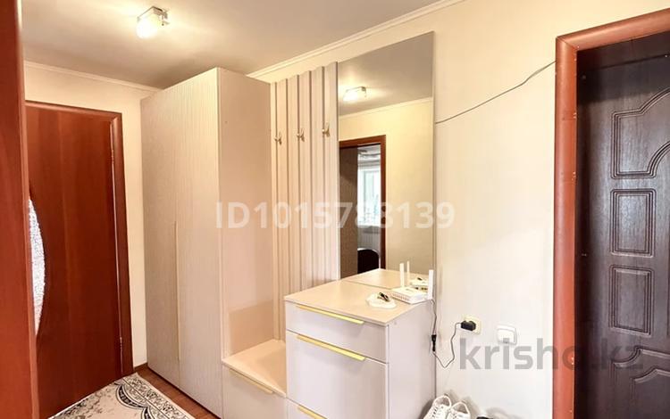 3-комнатная квартира · 60 м² · 6/6 этаж, алтынсарина — район 11 школы за 25.5 млн ₸ в Костанае — фото 2