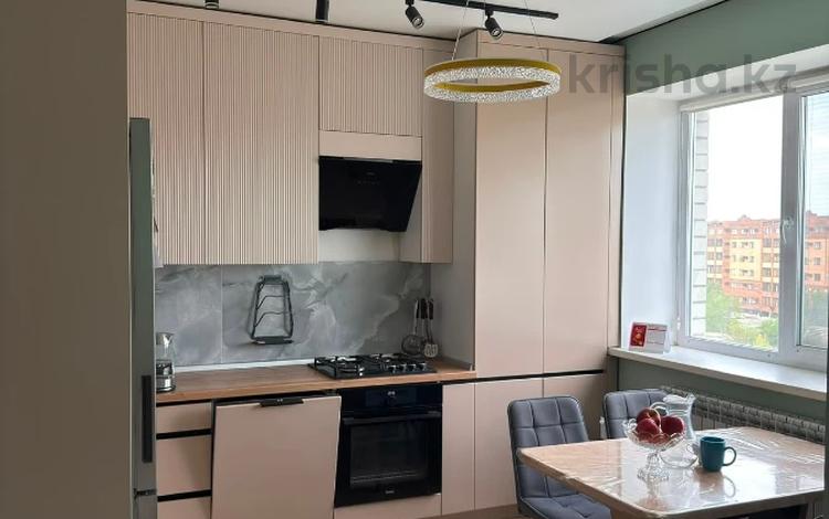 3-комнатная квартира · 90 м² · 5/6 этаж, мкр. Алтын орда, тауелсиздик 21 за 41 млн ₸ в Актобе — фото 7