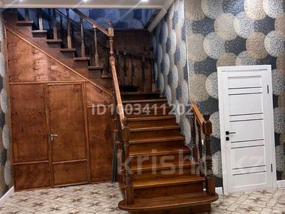 Жеке үй · 4 бөлме · 300 м², 1мик 92/1 — Малдагулова, бағасы: 700 000 〒 в Жибек Жолы