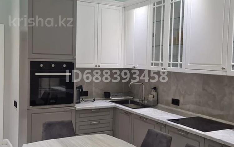 2-комнатная квартира · 80 м² · 10/12 этаж, Навои 323 — Аль фараби Навои за 500 000 ₸ в Алматы, Бостандыкский р-н — фото 11