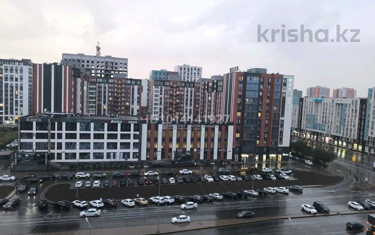 2-комнатная квартира · 60 м² · 9/10 этаж, Байтурсынова 20/2 за 300 000 ₸ в Астане, Сарайшык р-н — фото 2