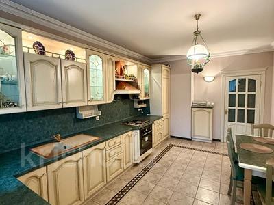 Продажа квартир в Алматы: 4-комнатная квартира · 190 м² · 6/9 этаж, Зенкова 33 — Карасай батыра за ~ 189 млн 〒 4-комнатная квартира · 190 м² · 6/9 этаж, Зенкова 33 — Карасай батыра за ~ 189 млн 〒 в Алматы, Медеуский р-н