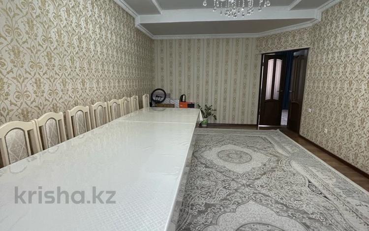 Отдельный дом • 9 комнат • 112.5 м² • 5 сот., мкр Акбулак за 79 млн 〒 в Алматы, Алатауский р-н — фото 2