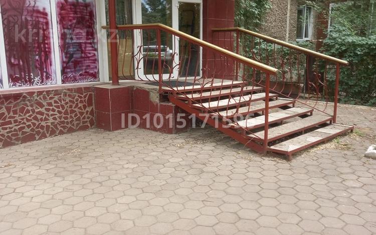 5-комнатная квартира · 96.7 м² · 1/5 этаж, мкр Юго-Восток, сатыбалдина 9 за 25 млн ₸ в Караганде, Казыбек би р-н — фото 2