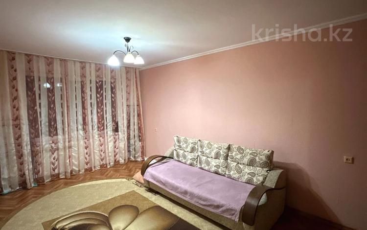 3-комнатная квартира · 62.2 м² · 5/5 этаж, мкр Строитель за 18.5 млн ₸ в Уральске — фото 3