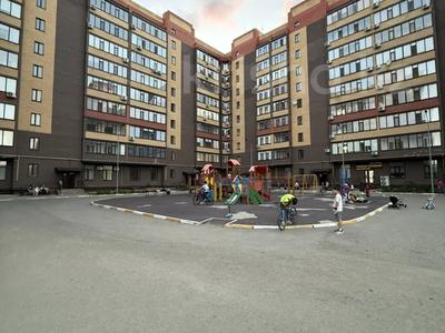 3-комнатная квартира · 112 м² · 8/9 этаж, Абая 244 за 350 000 ₸ в Уральске