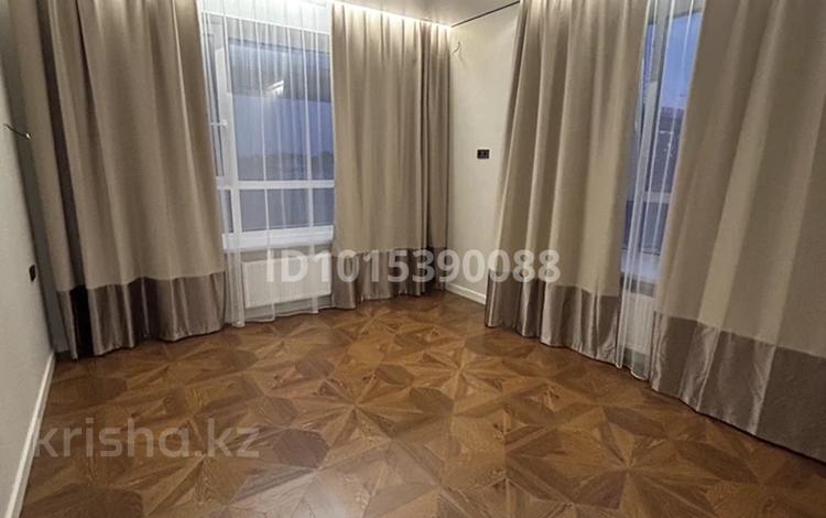 2-бөлмелі пәтер · 40 м² · 1/9 қабат, Шамши Калдаяков 51 — Калдаякова Тынышбаева, бағасы: 25 млн ₸ в Астане, Сарайшык р-н — фото 2