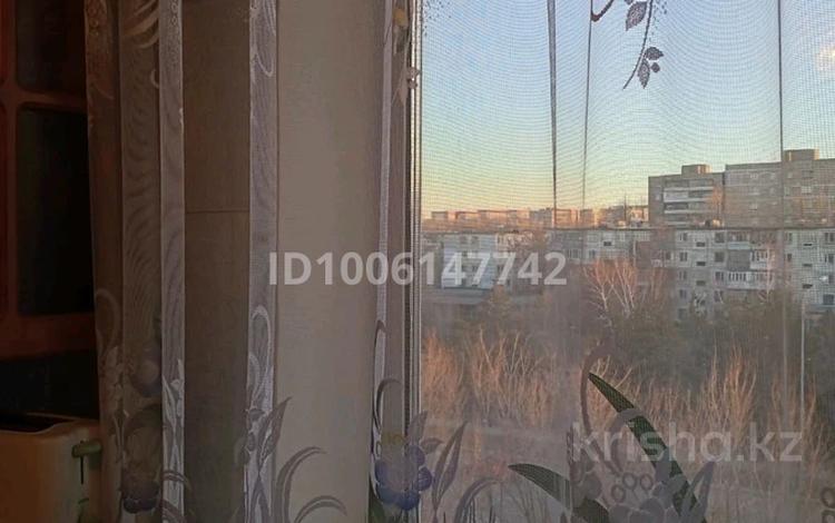 2-бөлмелі пәтер · 44 м² · 5/5 қабат, проспект Мира, бағасы: 8 млн ₸ в Темиртау — фото 2