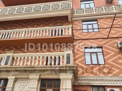 2-комнатная квартира · 77 м² · 9/15 этаж, 17-й мкр, ​17-й микрорайон 6 за 300 000 〒 в Актау