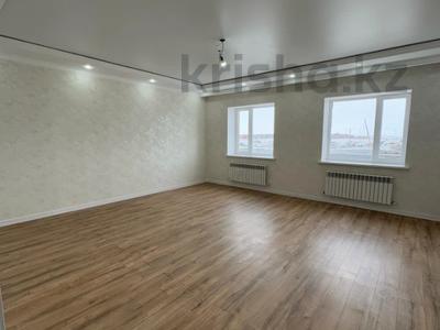 3-комнатная квартира · 111.6 м² · 2/8 этаж, мкр. Алтын орда за 38.8 млн 〒 в Актобе