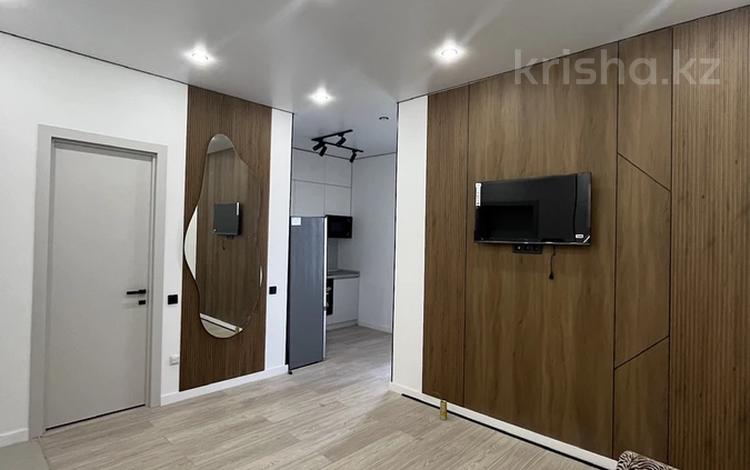 3-комнатная квартира · 49 м² · 10/13 этаж, Райымбека 348/1 за 360 000 ₸ в Алматы, Ауэзовский р-н — фото 2