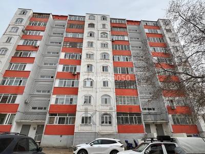 Пәтерлер в Улытау обл.: 4-бөлмелі пәтер · 82 м² · 3/9 қабат, Алашахана 32 — Магазин Астана, бағасы: 28 млн 〒 4-бөлмелі пәтер · 82 м² · 3/9 қабат, Алашахана 32 — Магазин Астана, бағасы: 28 млн 〒 в Жезказгане