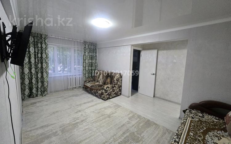2-бөлмелі пәтер · 42 м² · 1/5 қабат, Казахстан 79 — Центрального рынка, бағасы: 170 000 ₸ в Усть-Каменогорске — фото 2