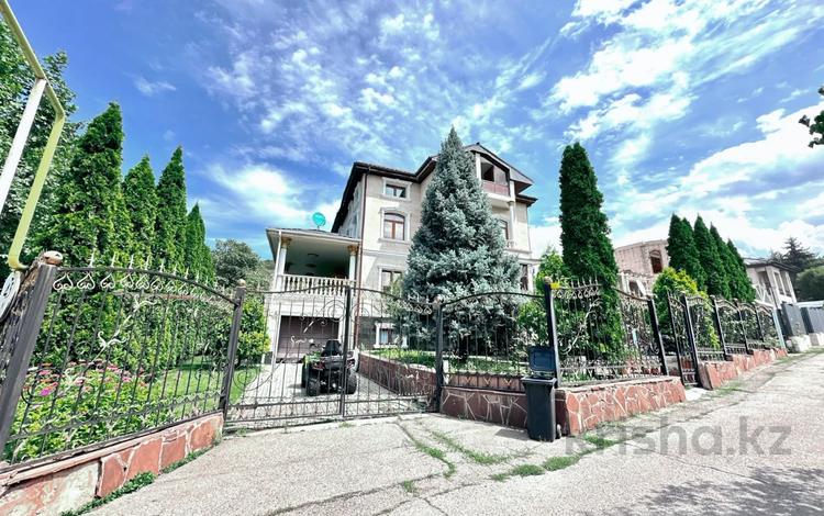 Отдельный дом · 10 комнат · 680 м² · 12.7 сот., мкр Ерменсай 47 за 3 млн ₸ в Алматы, Бостандыкский р-н — фото 9