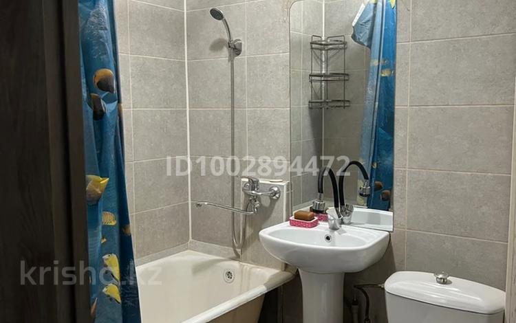 3-комнатная квартира · 58 м² · 2/5 этаж, 11-й микрорайон 184а — Напротив 40 школы за 120 000 ₸ в Шымкенте, Енбекшинский р-н — фото 2