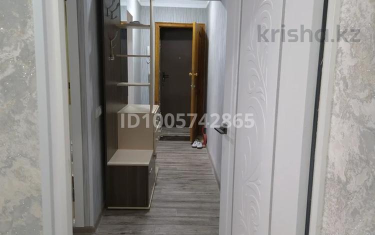 2-бөлмелі пәтер · 56 м² · 2/5 қабат, Казыбек би 24 — Напротив рынка Жайна, бағасы: 150 000 ₸ в  — фото 2