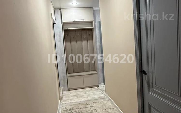 2-комнатная квартира · 43.8 м² · 1/5 этаж, 66 квартал 10 — Селевина за 15.5 млн 〒 в Семее — фото 2