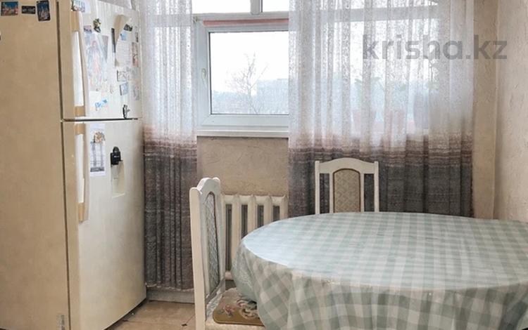 3-бөлмелі пәтер · 72 м² · 6/9 қабат, мкр Аксай-4 3, бағасы: 41.5 млн ₸ в Алматы, Ауэзовский р-н — фото 13