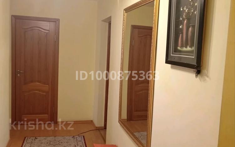 1-бөлмелі пәтер · 65 м² · 3/5 қабат · ай сайын, Есенова 17б — Старый Болашак, бағасы: 150 000 〒 в  — фото 2