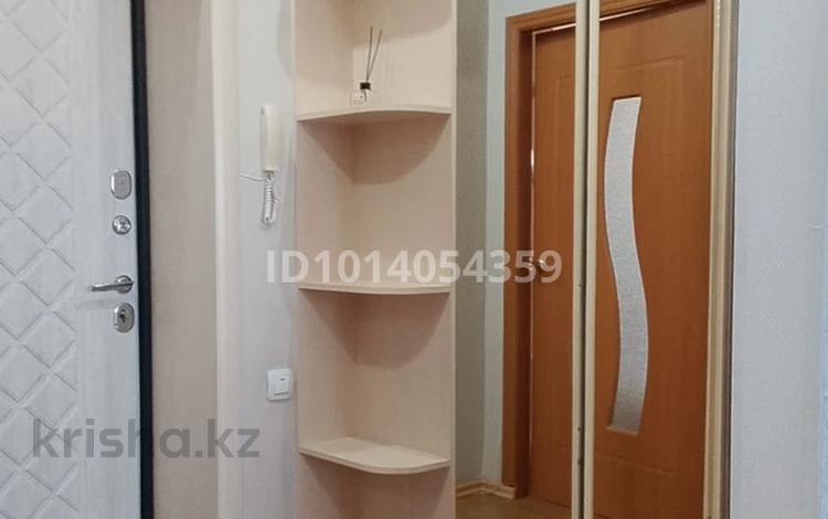 3-комнатная квартира · 64 м² · 3/5 этаж, Абая 27 за 23 млн ₸ в Балхаше — фото 2