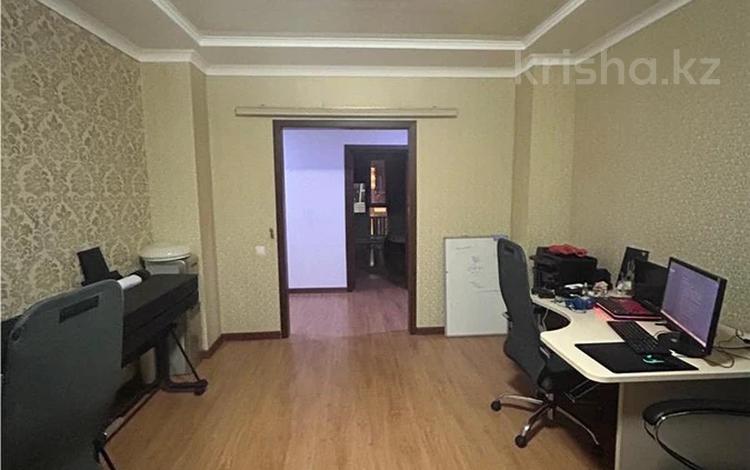 4-комнатная квартира · 106 м² · 15/15 этаж, Мәңгілік Ел 19 — БЕЗ КОМИССИИ ДЛЯ ПОКУПАТЕЛЯ за 56 млн ₸ в Астане, Есильский р-н — фото 2