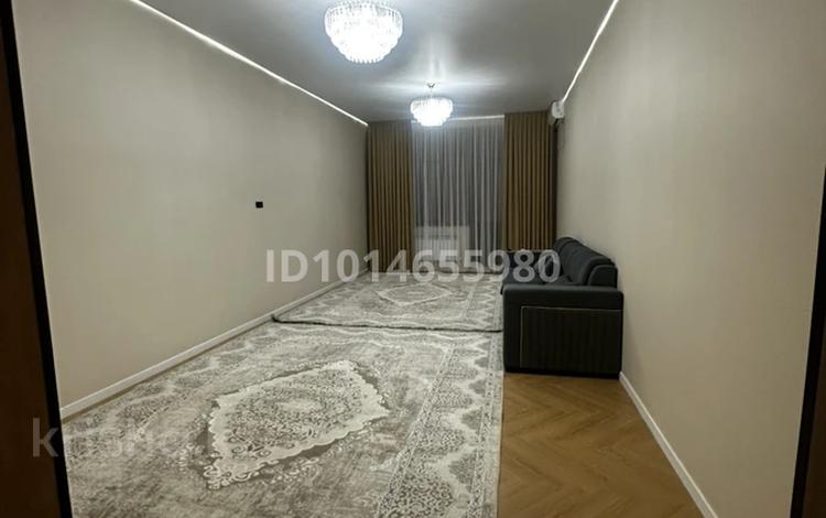3-комнатная квартира · 105 м² · 1/3 этаж, Тауелсиздик сити 15 за 500 000 ₸ в  — фото 2