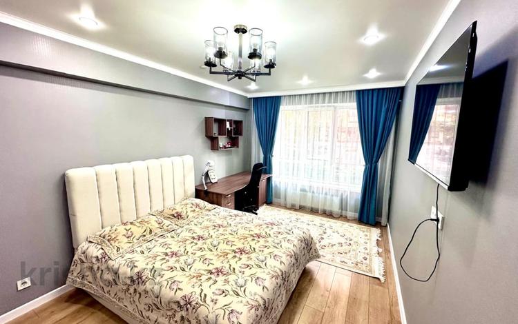 3-комнатная квартира · 82 м² · 1/9 этаж, мкрн Думан-2 — УЛ.ХАБИ ХАЛИУЛЛИНА за 68 млн ₸ в Алматы, Медеуский р-н — фото 4
