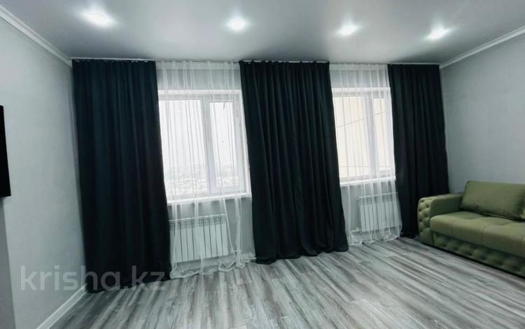 3-бөлмелі пәтер · 75.4 м² · 6/17 қабат, мкр Юго-Восток, Камали Дюсембекова — Детский сад №146 "Балауса", Средняя школа №59, Этнопарк им. 10-летия Независимости Казахстана, Карагандинская областная центральная мечеть, бағасы: 37.5 млн ₸ в Караганде, Казыбек би р-н — фото 2