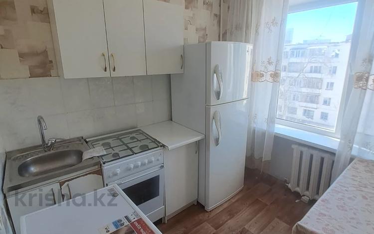 1-комнатная квартира, 30 м², 4/5 этаж помесячно, Петрова 12/3 — Куйши дина