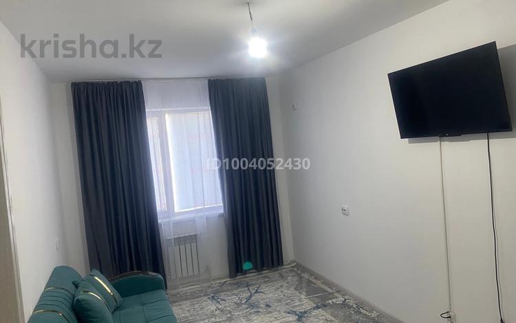 1-комнатная квартира · 36 м² · 3/7 этаж, 9 20/2 — Туркестан Арена стадион за 90 000 〒 — фото 2