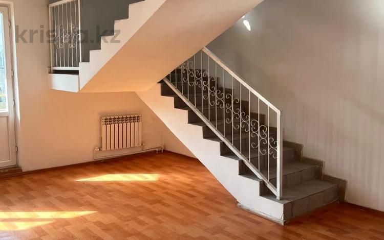 8-комнатная квартира · 241 м² · 9/10 этаж, Мкр. Аксай 32 за 62 млн ₸ в Алматы, Ауэзовский р-н — фото 11