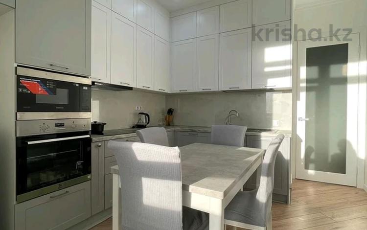 3-комнатная квартира · 90 м² · 4/10 этаж, Асфендиярова 2 — Хан Шатыр за 350 000 ₸ в Астане, Нура р-н — фото 2