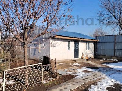 Отдельный дом · 2 комнаты · 70 м² · 1 сот., мкр Акбулак 20 — Рыскулова пр Момышулы за 200 000 〒 в Алматы, Алатауский р-н