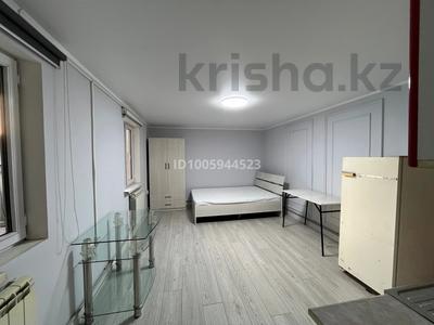 1-бөлмелі пәтер · 30 м² · 1/1 қабат, Абая 42 — Абая 1 километр, бағасы: 10 000 ₸ в Есик