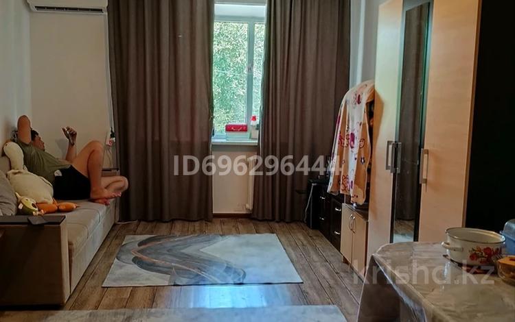 1-бөлмелі пәтер · 18 м² · 3/4 қабат, Титова 18 — Центр Титова, рядом Казпочта, базар, бағасы: 7.5 млн ₸ в  — фото 2
