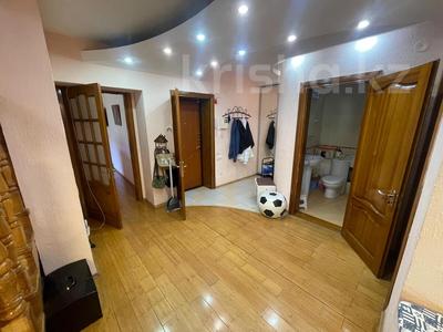 3-комнатная квартира · 160 м² · 5/5 этаж, Достык 119 за 90 млн ₸ в Алматы, Медеуский р-н