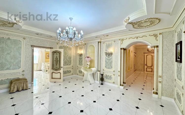 4-комнатная квартира · 230 м² · 7/9 этаж, Алихана Бокейхана 6 за ~ 95 млн ₸ в Астане, Есильский р-н — фото 4