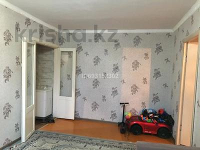 2-комнатная квартира, 40 м², 3/5 этаж помесячно, Шестаковича 10 — 1 гос сад опорный пункт за 85 000 〒 в Таразе