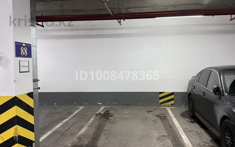 Паркинг · Туркестан 18, бағасы: 3.7 млн ₸ в Астане, Есильский р-н — фото 2