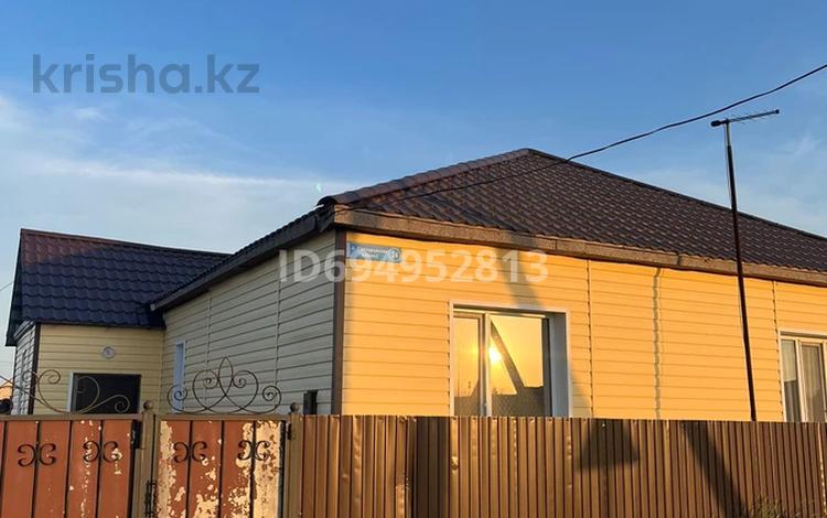 Отдельный дом · 3 комнаты · 94 м², Саттарханова 24 за 24 млн ₸ в Кенжеколе — фото 9