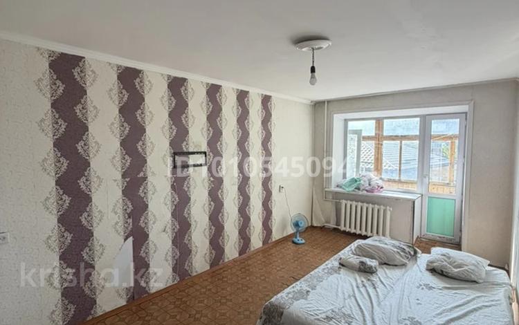 1-комнатная квартира · 38 м² · 2/5 этаж, 408-квартал 20 за 130 000 ₸ в Семее — фото 9