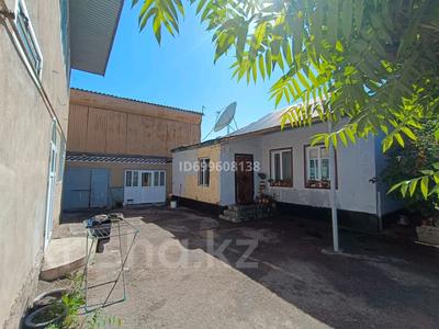 Продажа домов и дачи в Жамбылской обл.: Отдельный дом · 4 комнаты · 64.6 м² · 20 сот., Жастар 17 — Достык за 33 млн 〒 Отдельный дом · 4 комнаты · 64.6 м² · 20 сот., Жастар 17 — Достык за 33 млн 〒 в Мерке