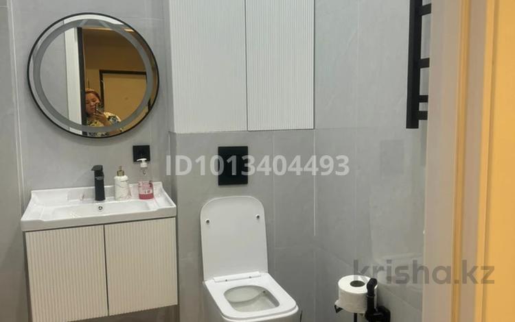 2-бөлмелі пәтер · 69.5 м² · 3/8 қабат, Шоссе Северное кольцо 92/10 — Жапсарбаева 68, бағасы: 47 млн ₸ в Алматы, Алатауский р-н — фото 2