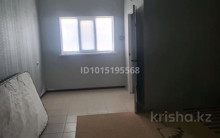 Отдельный дом · 2 комнаты · 50 м² · 50 сот., мкр Атырау, Сабыр кагазов 17 за 120 000 ₸ — фото 2